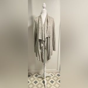 Vineyard Vines cashmere mid length cardigan size M like new smoke free home